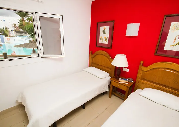 アパートホテル Parque Tropical En Lanzarote