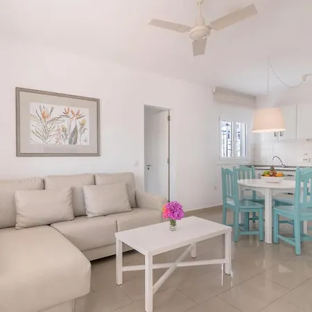 Parque Tropical En Lanzarote プエルト・デル・カルメン