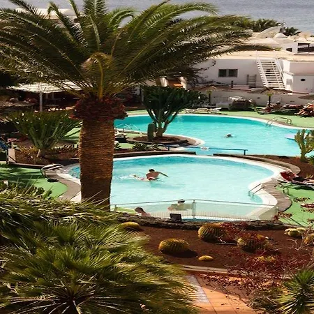 Parque Tropical En Lanzarote פוארטו דל כרמן