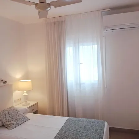 Apartahotel Parque Tropical En Lanzarote 2*