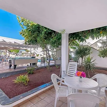 Parque Tropical En Lanzarote 公寓式酒店 2*