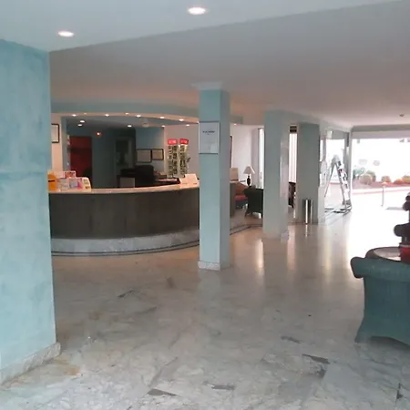 Parque Tropical En Lanzarote 2*