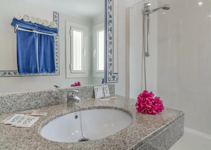 Apart-hotel Parque Tropical En Lanzarote