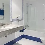 מלון דירות Parque Tropical En Lanzarote 2*