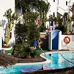 Parque Tropical En Lanzarote מלון דירות 2*