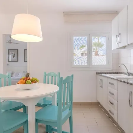 شقة فندقية Parque Tropical En Lanzarote 2*